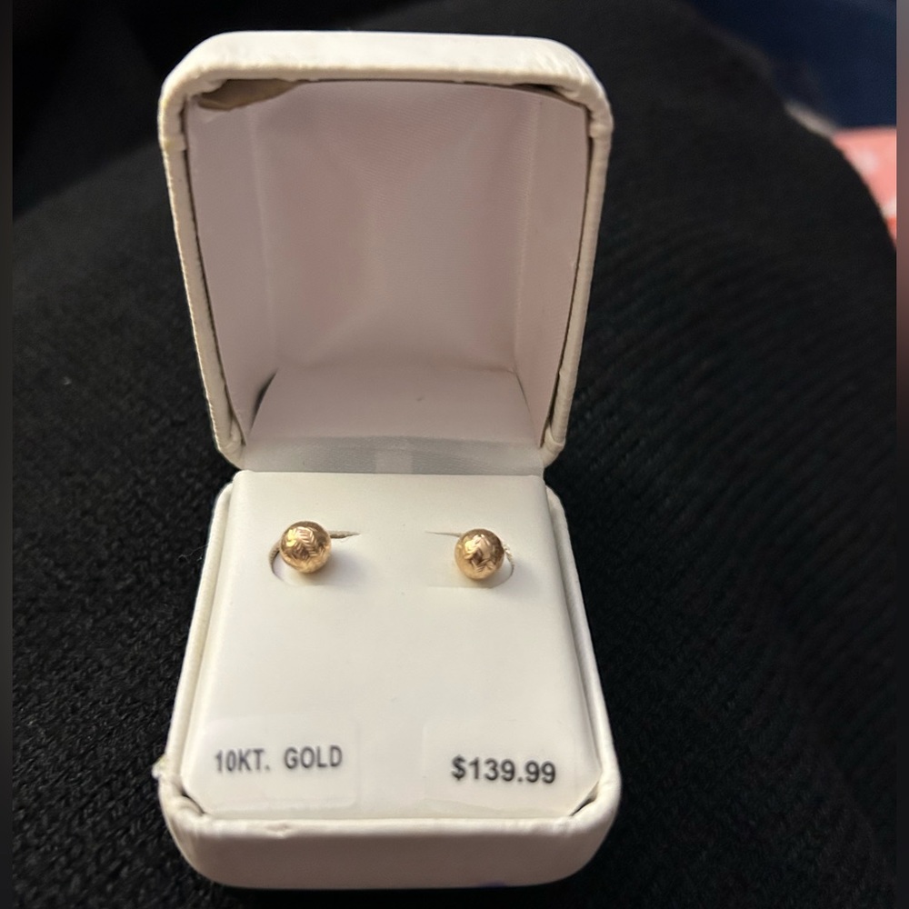 New 10KT Yellow Gold Ball Bead Pierced Earrings